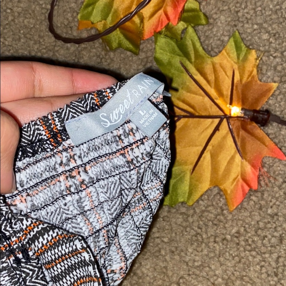 𝓈𝓌𝑒𝑒𝓉 𝓇𝒶𝒾𝓃 𝓉𝑜𝓅 - Picture 4 of 4